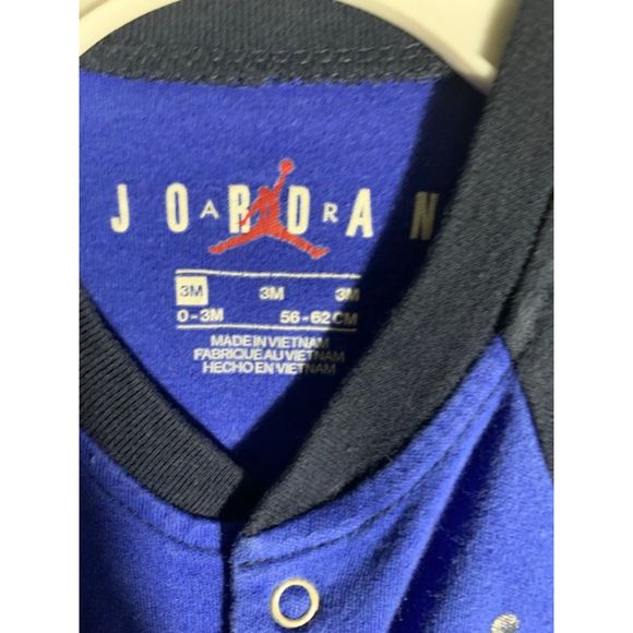 Nike Bundle Onesies (5 items) 3 Months - Picture 11 of 11